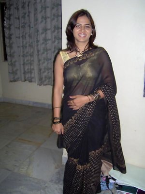 Fuck My Indian GF offers a free xxx photo gallery with Indian Babe xxx gallery 220428