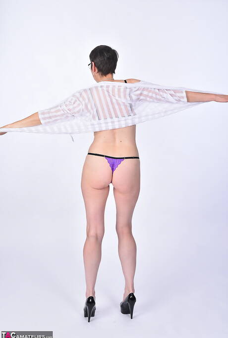 TAC Amateurs photo collection featuring Hot Milf xxx gallery 266428