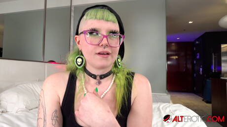 Alt Erotic pics collection featuring Katt Morehead in boy-girl action